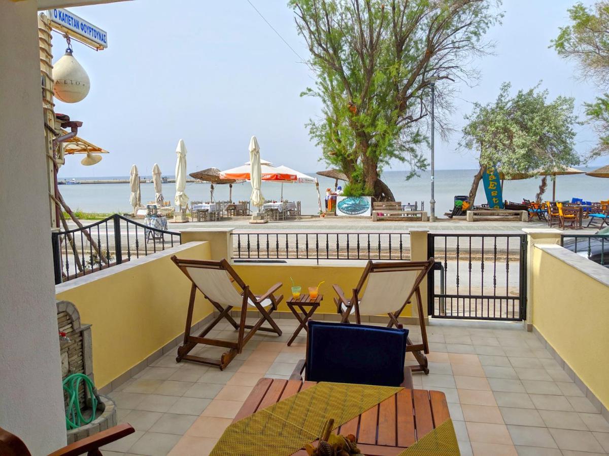 Irene Seafront Apartment Néoi Epivátai Exterior foto