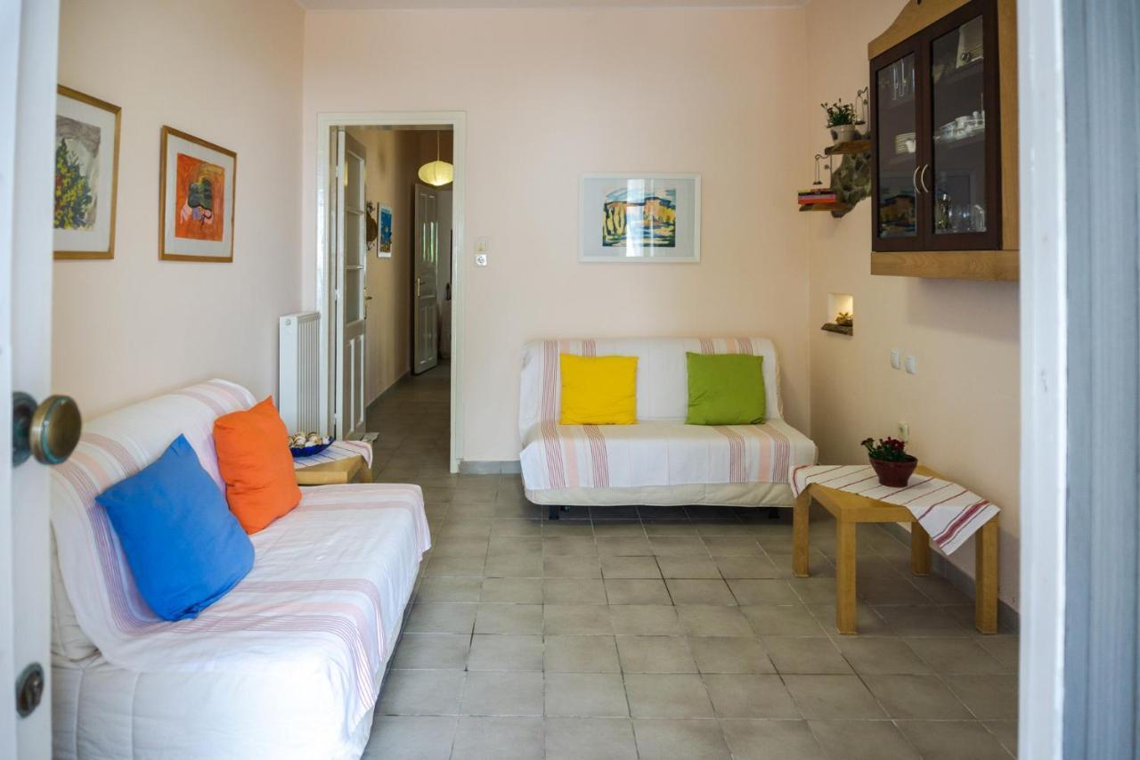 Irene Seafront Apartment Néoi Epivátai Exterior foto