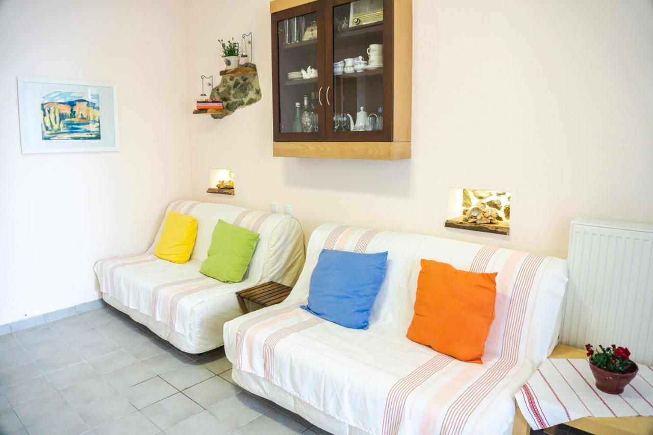 Irene Seafront Apartment Néoi Epivátai Exterior foto