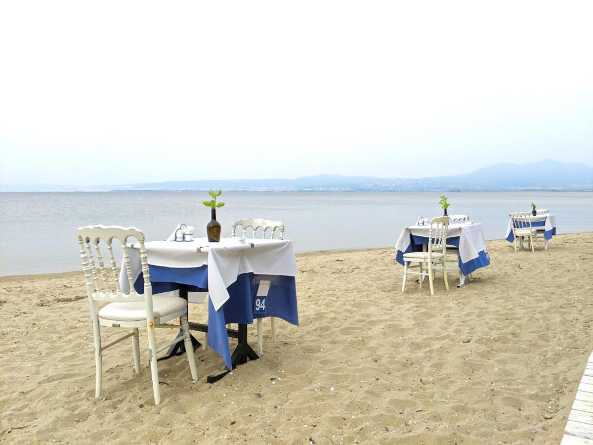 Irene Seafront Apartment Néoi Epivátai Exterior foto